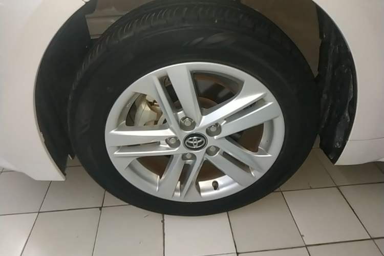Used Toyota Levin 2021 185T CVT Luxury Edition Left Front Wheel Hub