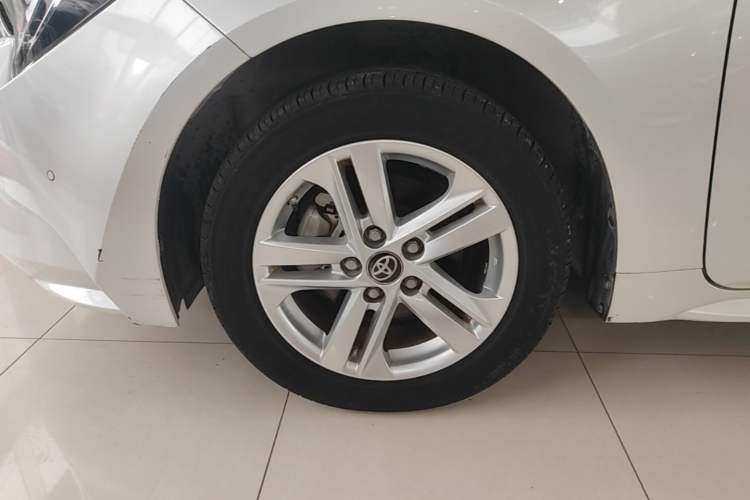 Used Toyota Levin 2021 185T CVT Luxury Edition Left Front Wheel Hub