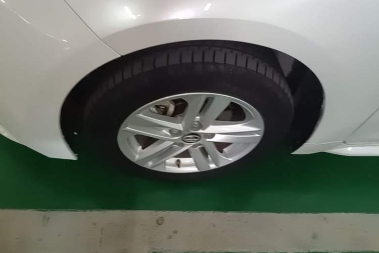 Used Toyota Levin 2021 185T CVT Luxury Edition Left Front Wheel Hub