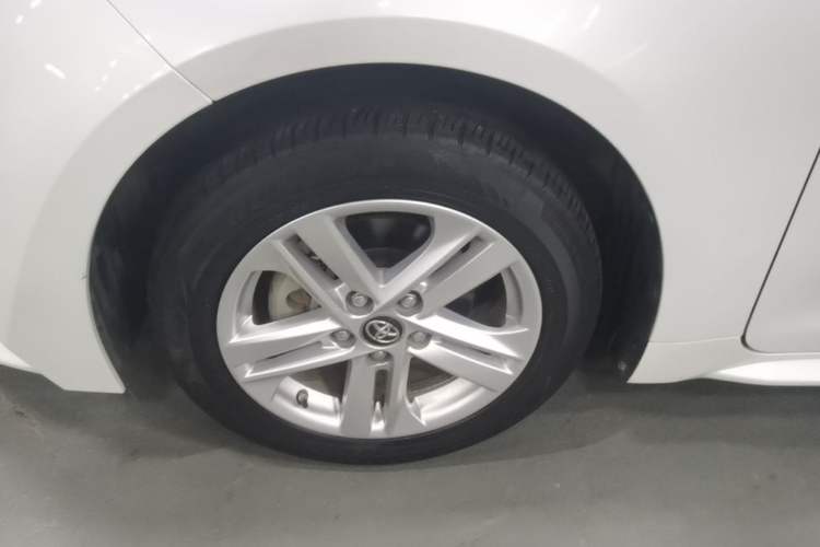 Used Toyota Levin 2021 185T CVT Luxury Edition Left Front Wheel Hub