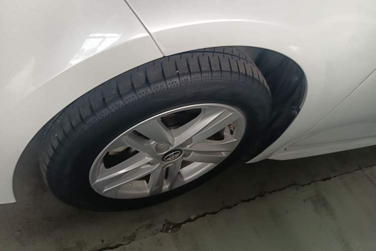 Used Toyota Levin 2021 185T CVT Luxury Edition Left Front Wheel Hub