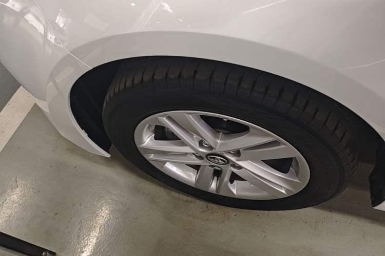 Used Toyota Levin 2021 185T CVT Luxury Edition Left Front Wheel Hub