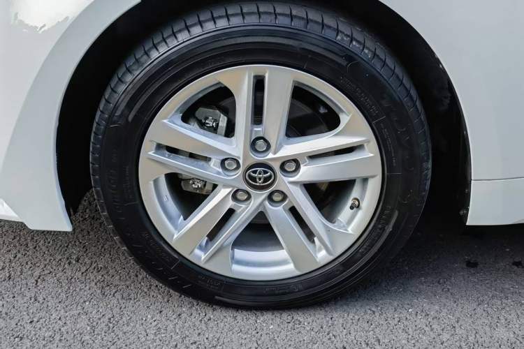 Used Toyota Levin 2021 185T CVT Luxury Edition Left Front Wheel Hub