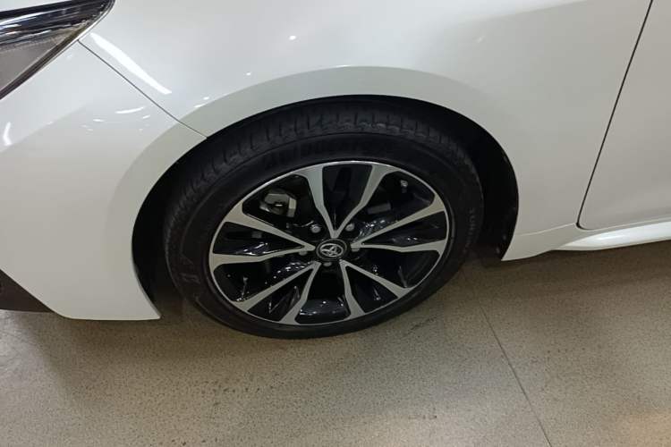 Used Toyota Levin 2021 185T CVT Sport Edition Left Front Wheel Hub