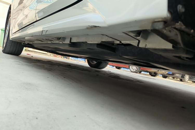 Used Toyota Levin 2021 185T CVT Luxury Edition Left Side Sill