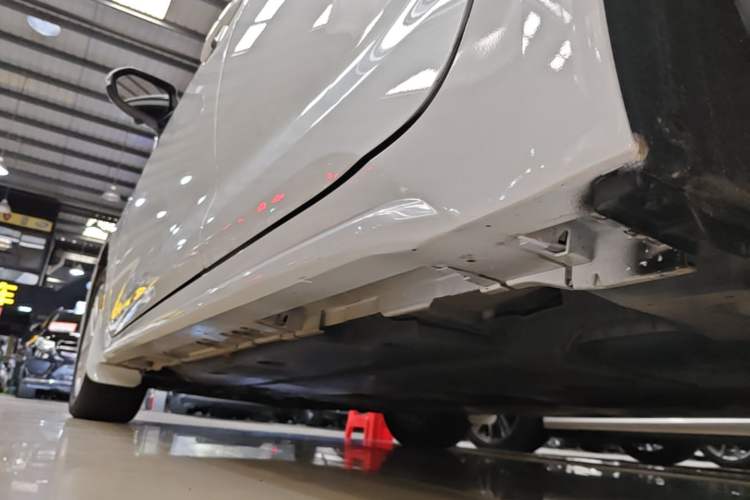Used Toyota Levin 2021 Dual-Engine 1.8H E-CVT Luxury Edition Left Side Sill