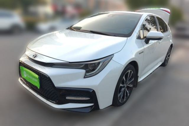 Ojetý Toyota Levin 2021 Dual-Motor 1.8H E-CVT Sport Edition