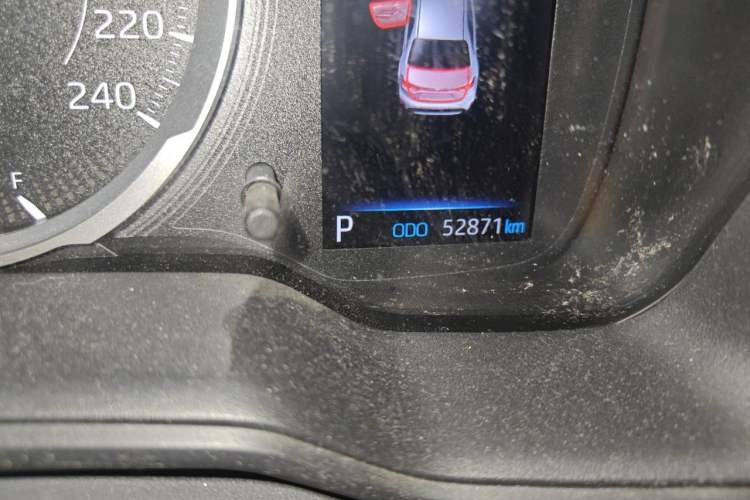 Used Toyota Levin 2021 185T CVT Luxury Edition Odometer Close Up