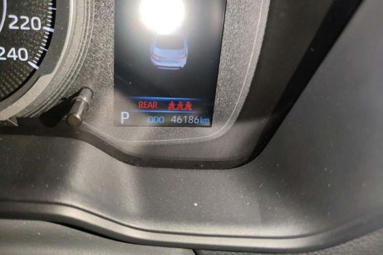 Used Toyota Levin 2021 185T CVT Luxury Edition Odometer Close Up