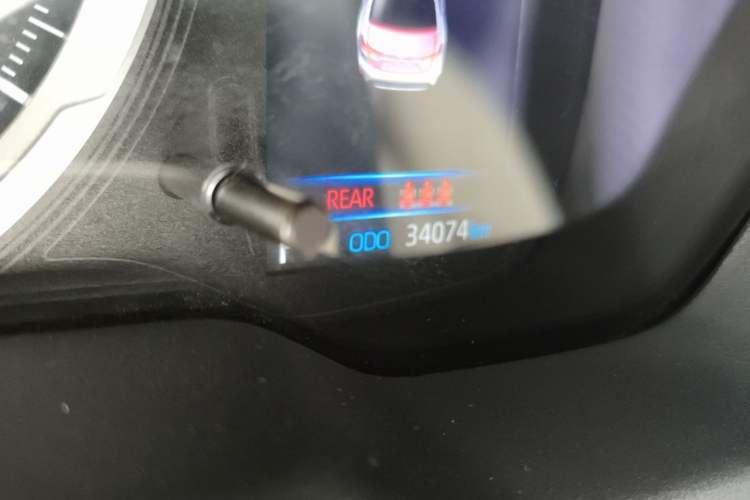 Used Toyota Levin 2021 185T CVT Luxury Edition Odometer Close Up