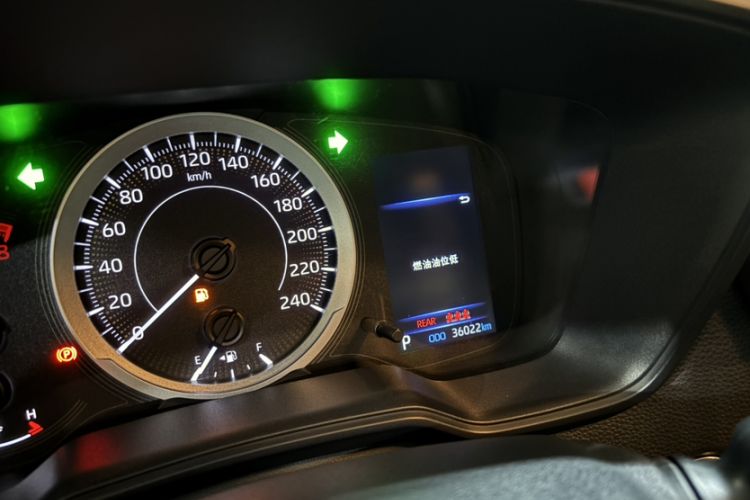 Used Toyota Levin 2021 185T CVT Luxury Edition Odometer Close Up