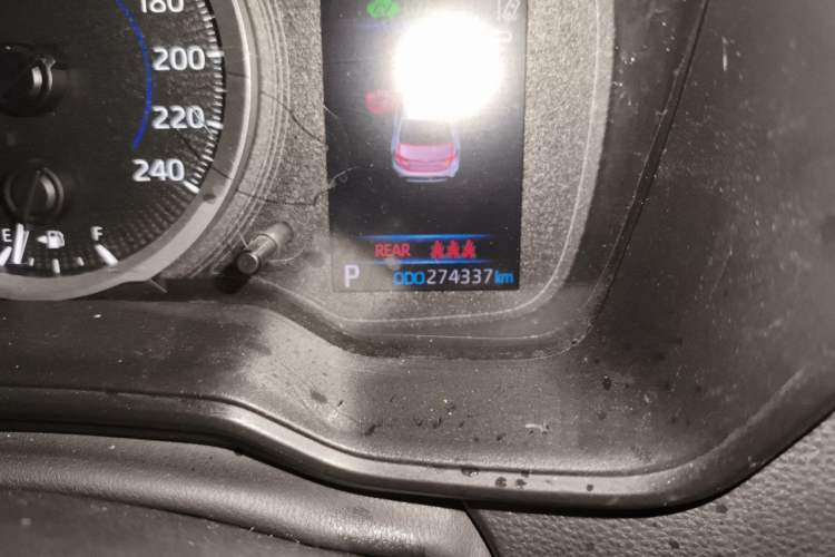 Used Toyota Levin 2021 Dual-Engine 1.8H E-CVT Luxury Edition Odometer Close Up