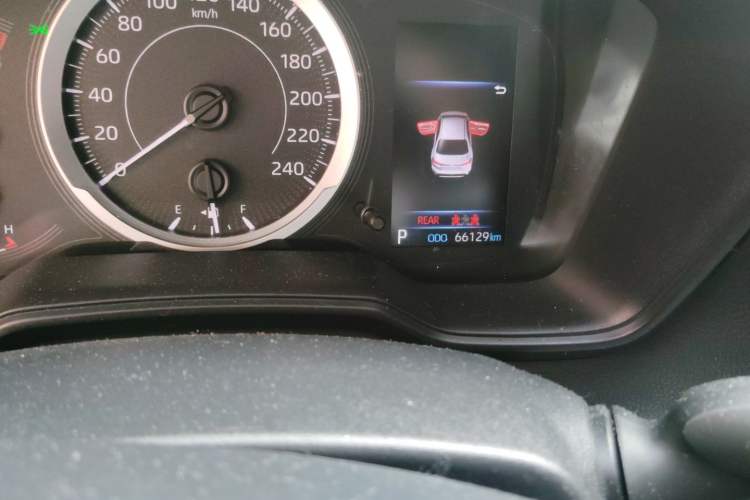 Used Toyota Levin 2021 185T CVT Luxury Edition Odometer Close Up