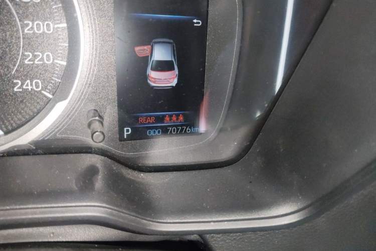 Used Toyota Levin 2021 185T CVT Luxury Edition Odometer Close Up