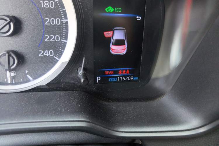 Used Toyota Levin 2021 Dual-Engine 1.8H E-CVT Luxury Edition Odometer Close Up