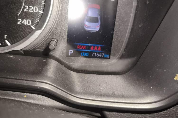 Used Toyota Levin 2021 185T CVT Sport Edition Odometer Close Up
