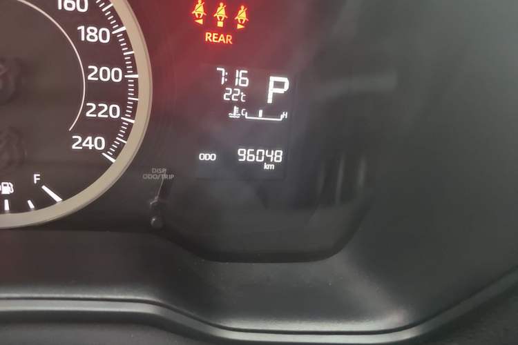Used Toyota Levin 2021 185T CVT Entry-Level Version Odometer Close Up