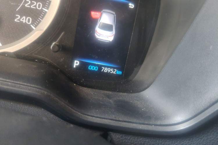 Used Toyota Levin 2021 185T CVT Luxury Edition Odometer Close Up