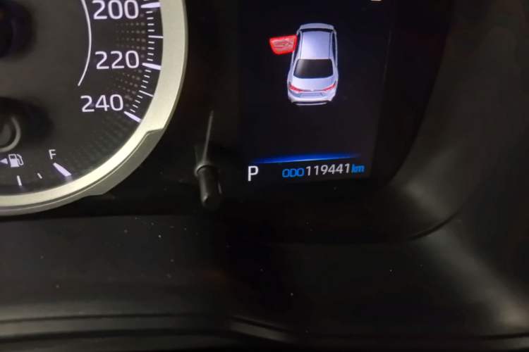 Used Toyota Levin 2021 185T CVT Luxury Edition Odometer Close Up