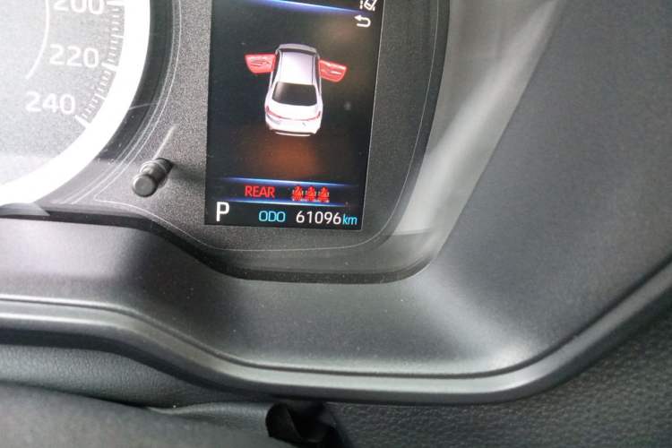 Used Toyota Levin 2021 185T CVT Luxury Edition Odometer Close Up