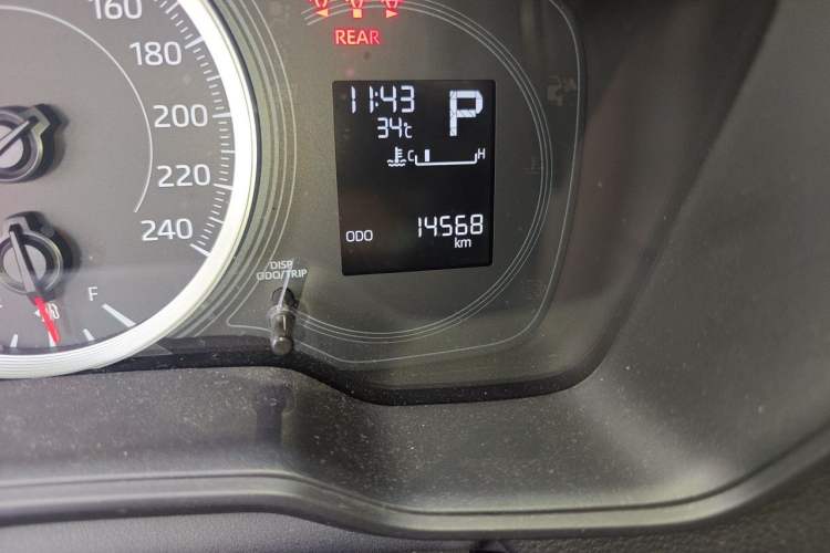 Used Toyota Levin 2021 TNGA 1.5L CVT Entry-Level Model Odometer Close Up