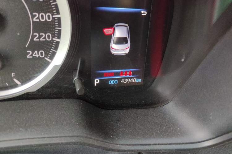 Used Toyota Levin 2021 2.0L Luxury Edition Odometer Close Up