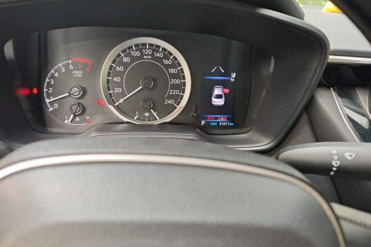 Used Toyota Levin 2021 185T CVT Luxury Edition Odometer Close Up