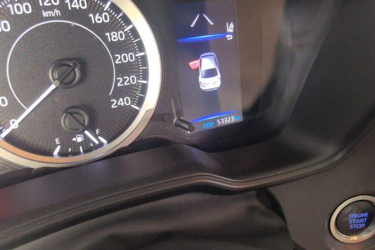 Used Toyota Levin 2021 185T CVT Luxury Edition Odometer Close Up