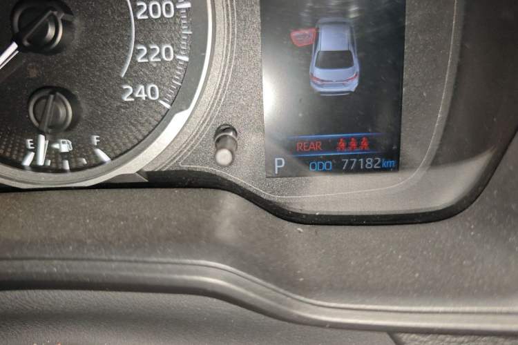 Used Toyota Levin 2021 185T CVT Sport Edition Odometer Close Up