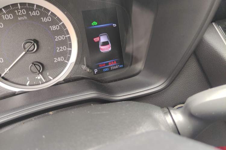 Used Toyota Levin 2021 Dual-Engine 1.8H E-CVT Luxury Edition Odometer Close Up