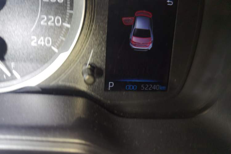 Used Toyota Levin 2021 185T CVT Sport Edition Odometer Close Up