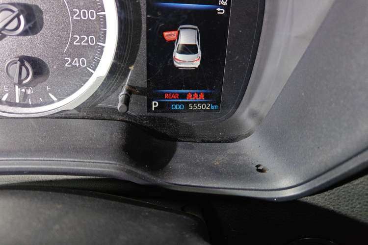 Used Toyota Levin 2021 185T CVT Luxury Edition Odometer Close Up