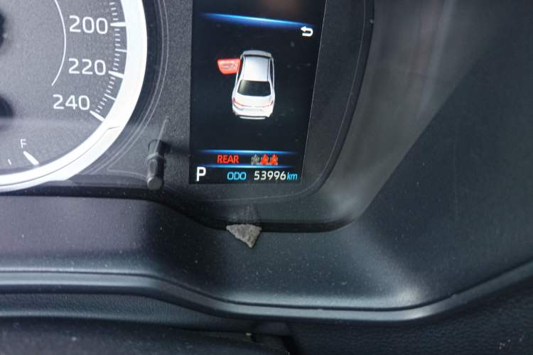 Used Toyota Levin 2021 185T CVT Sport Edition Odometer Close Up