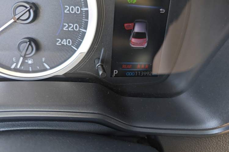 Used Toyota Levin 2021 Dual-Engine 1.8H E-CVT Luxury Edition Odometer Close Up