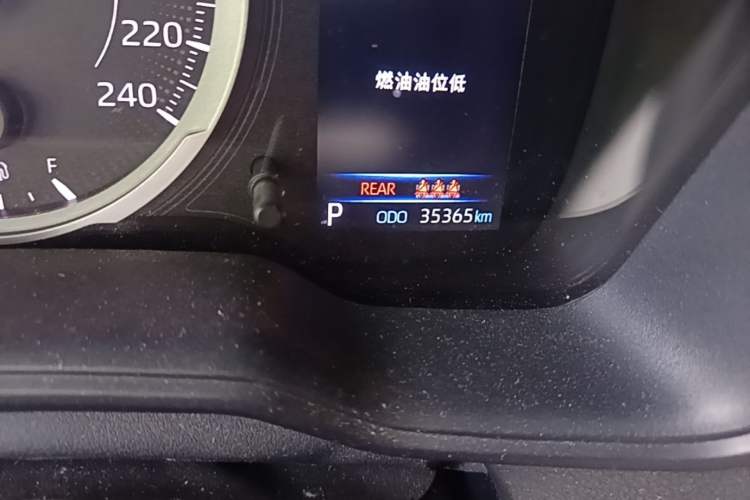 Used Toyota Levin 2021 185T CVT Luxury Edition Odometer Close Up