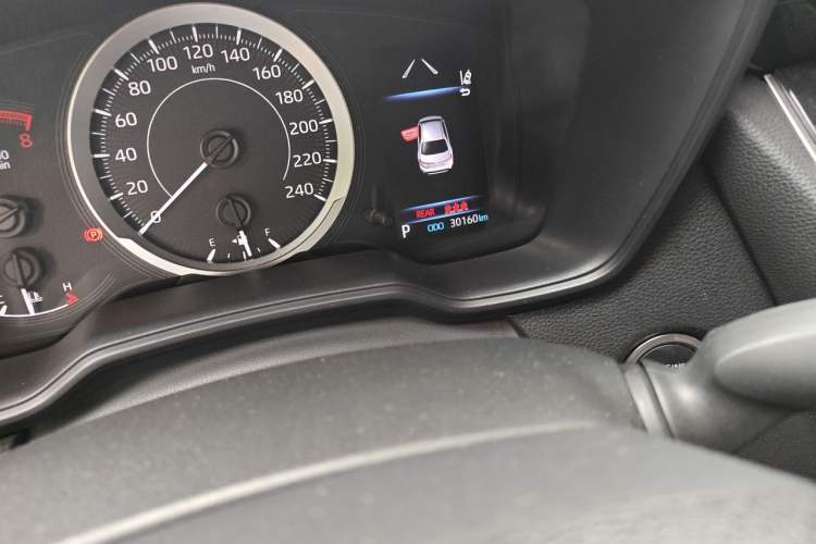 Used Toyota Levin 2021 2.0L Luxury Edition Odometer Close Up