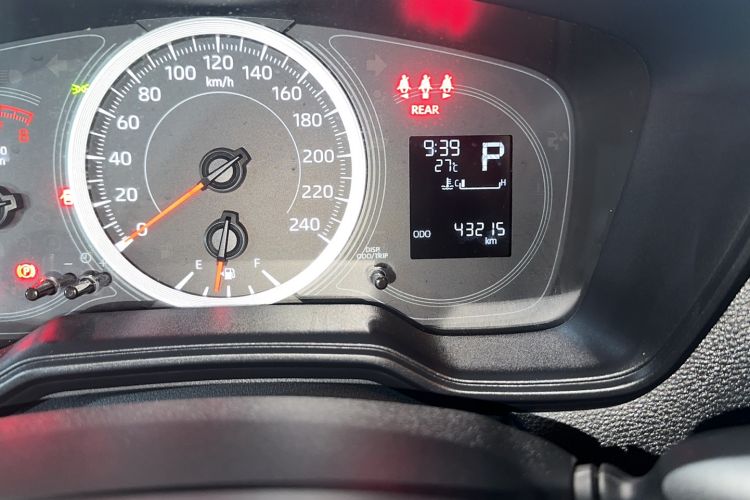 Used Toyota Levin 2021 185T CVT Entry-Level Version Odometer Close Up