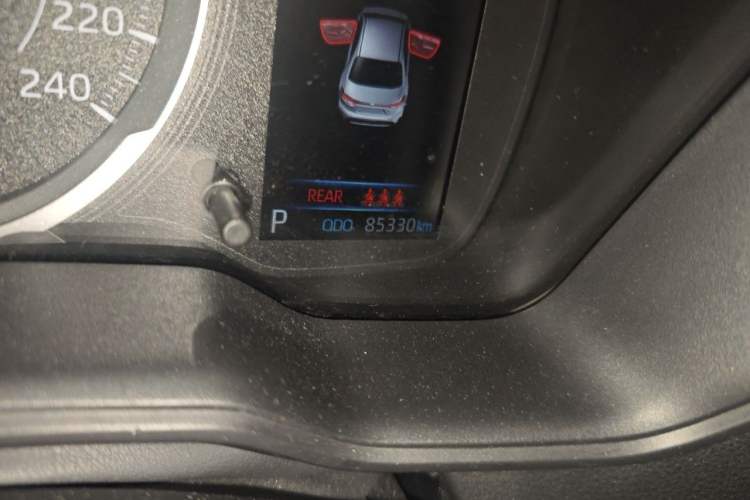 Used Toyota Levin 2021 185T CVT Luxury Edition Odometer Close Up