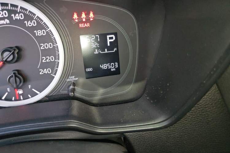 Used Toyota Levin 2021 185T CVT Entry-Level Version Odometer Close Up