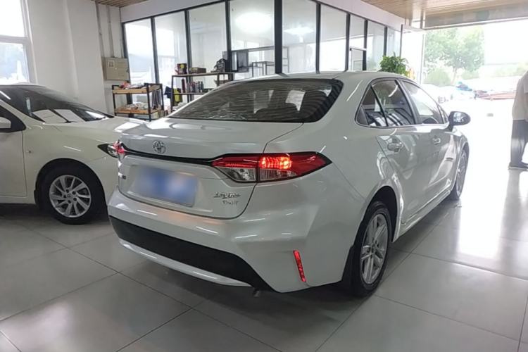Used Toyota Levin 2021 185T CVT Luxury Edition Rear Right 45 Deg