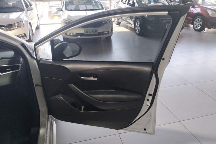 Used Toyota Levin 2021 185T CVT Luxury Edition Right Front Door Interior
