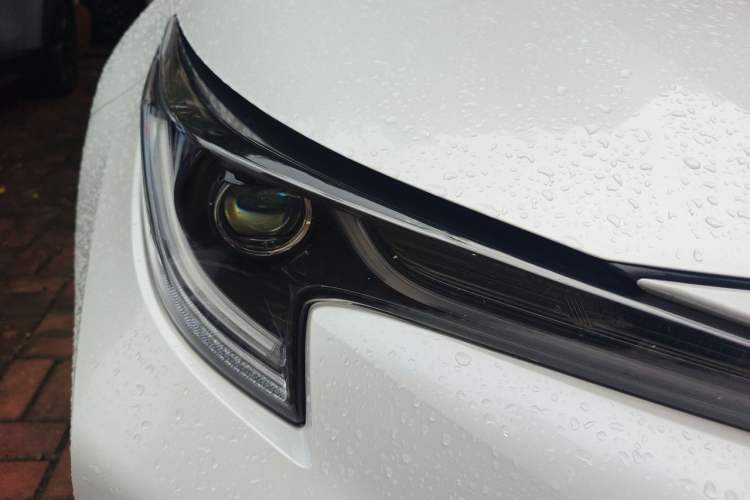 Used Toyota Levin 2021 185T CVT Luxury Edition Right Front Headlight