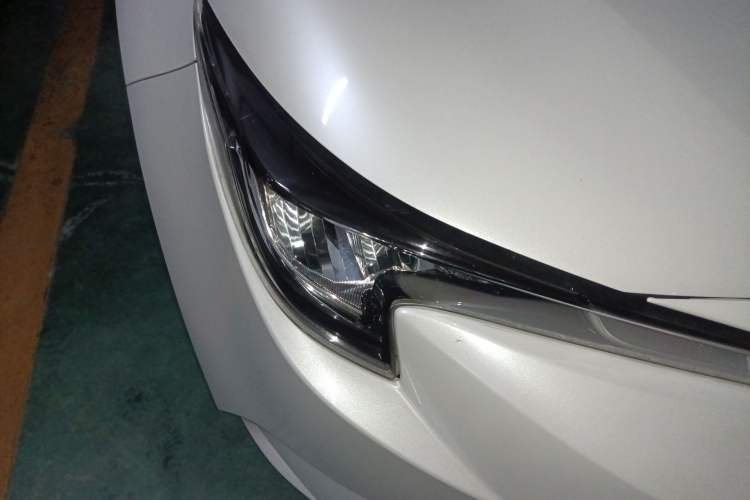 Used Toyota Levin 2021 185T CVT Luxury Edition Right Front Headlight