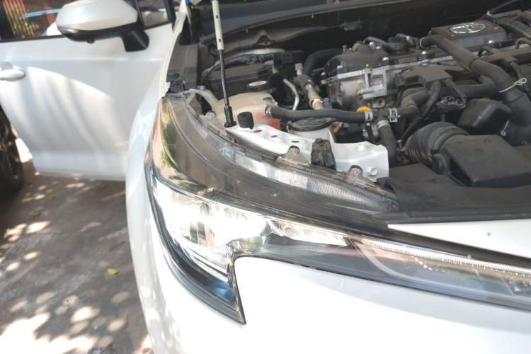 Used Toyota Levin 2021 Dual-Motor 1.8H E-CVT Progressive Edition Right Front Headlight