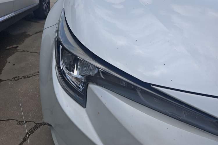Used Toyota Levin 2021 185T CVT Luxury Edition Right Front Headlight