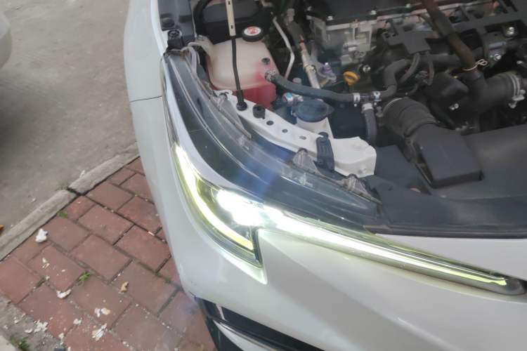 Used Toyota Levin 2021 Dual-Motor 1.8H E-CVT Sport Edition Right Front Headlight