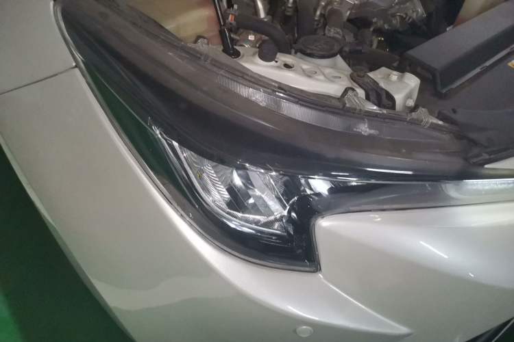 Used Toyota Levin 2021 185T CVT Luxury Edition Right Front Headlight
