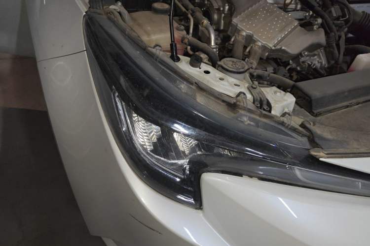Used Toyota Levin 2021 185T CVT Luxury Edition Right Front Headlight
