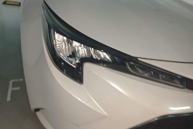 Used Toyota Levin 2021 185T CVT Luxury Edition Right Front Headlight