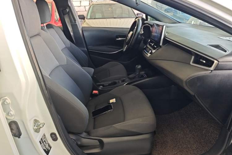 Used Toyota Levin 2021 Dual-Engine 1.8H E-CVT Luxury Edition Right Front Seat